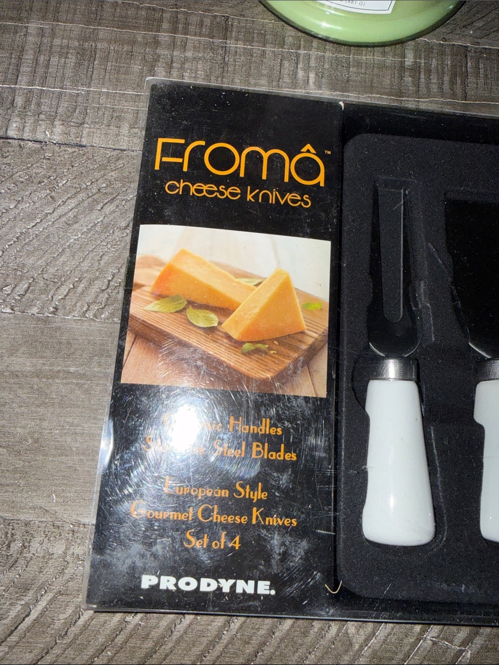Fromå Cheese Knives Set with White Ceramic Handles - New in a box. - Picture 2 of 4